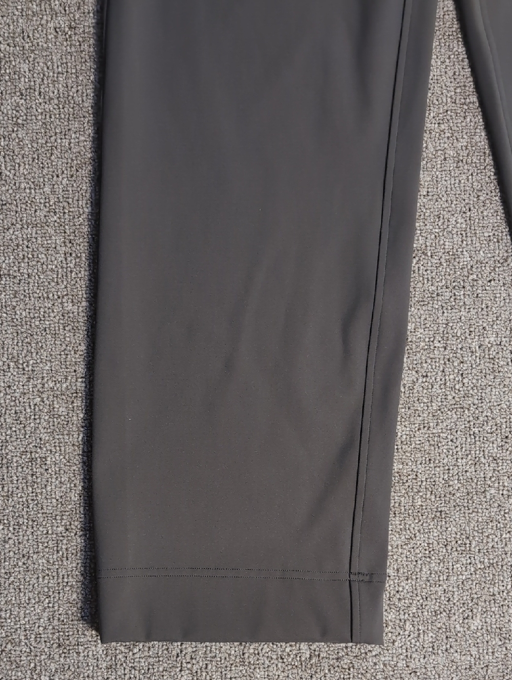 Lululemon Straight-Leg Mid-Rise Pant Luxtreme Graphite Grey Size Small x 31" - Picture 7 of 13